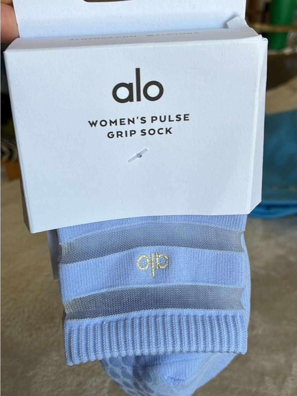 ALO NWT Pulse Women's Grip Sock